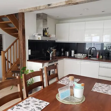 아파트 Cosy, Modern Townhouse In Sentrum *