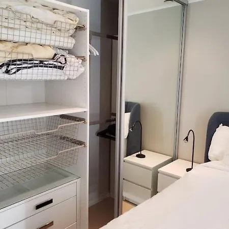Apartment Cosy, Modern Townhouse In Sentrum